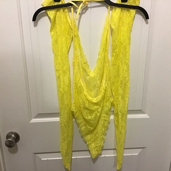 Sexy yellow 2 piece lingerie set.Size Medium - Picture 8 of 10